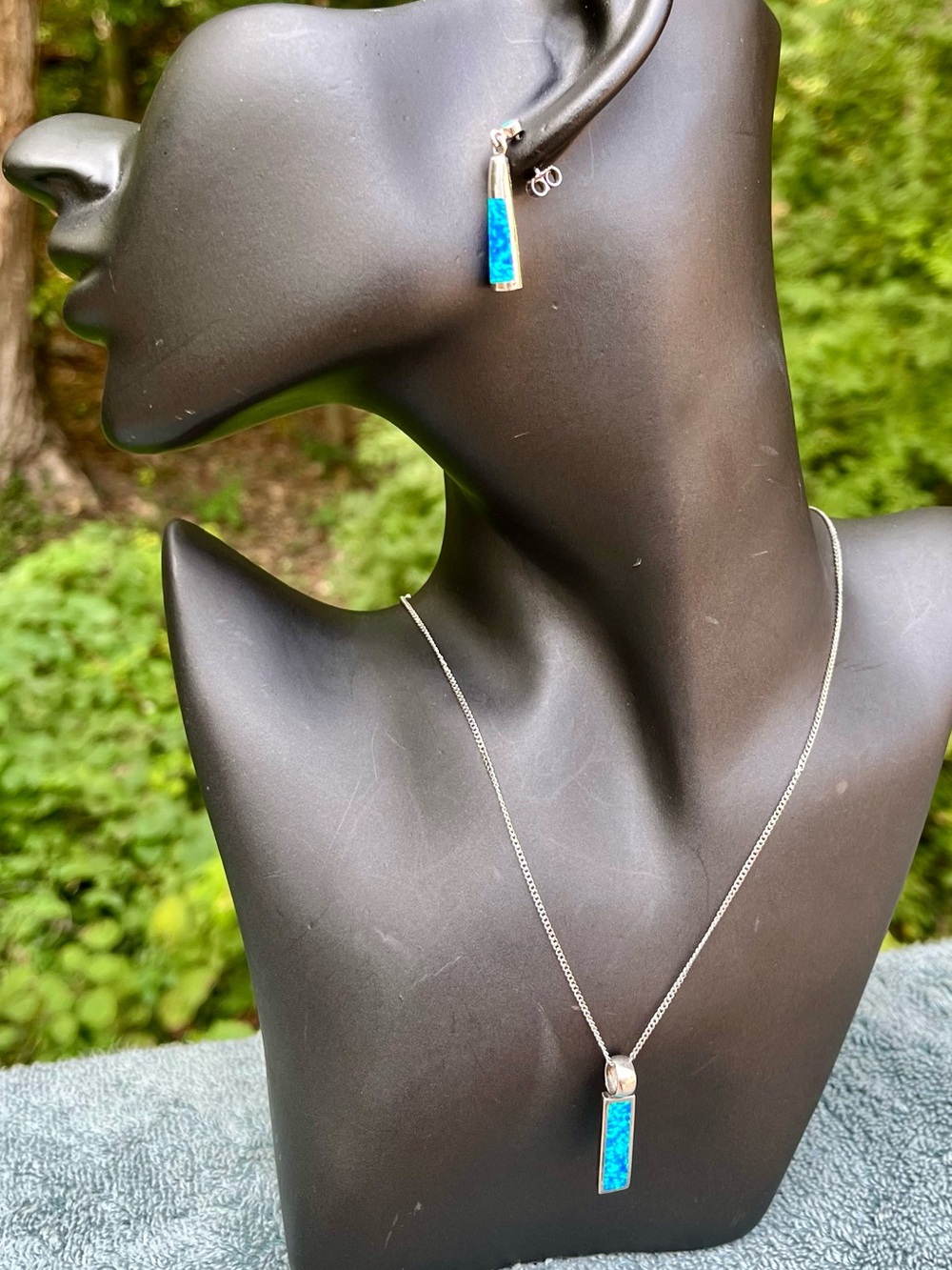Fire opal and 925 silver earrings and pendant necklace set